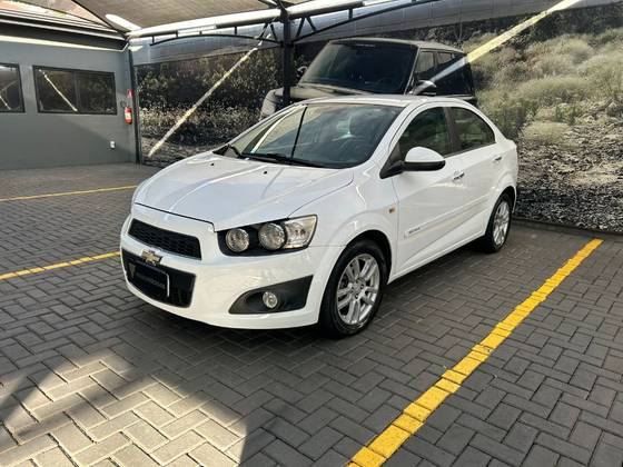 CHEVROLET SONIC 1.6 LTZ SEDAN 16V FLEX 4P AUTOMÁTICO